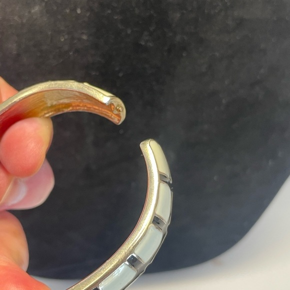 Black and White Hinge Bangle Bracelets - Zebra and Animal Print - Picture 5 of 7